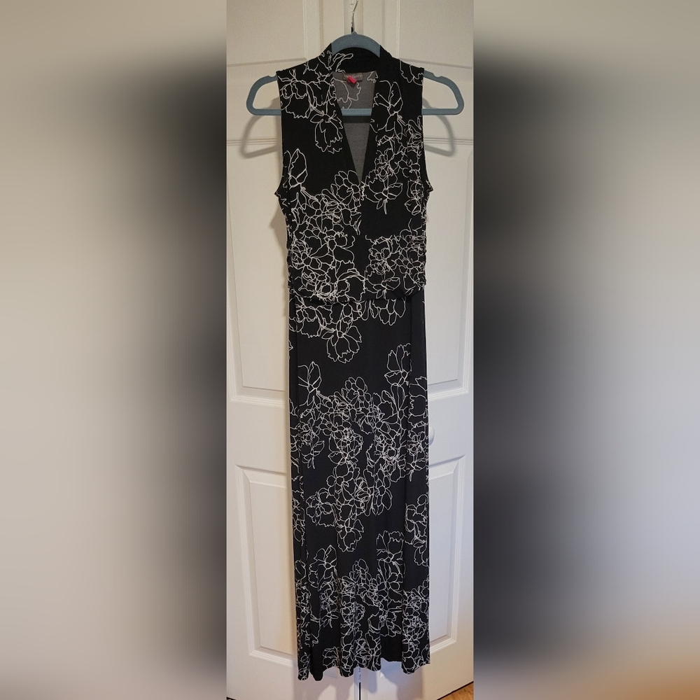 Vince Camuto long blouse Vee neck sleeveless floral dress